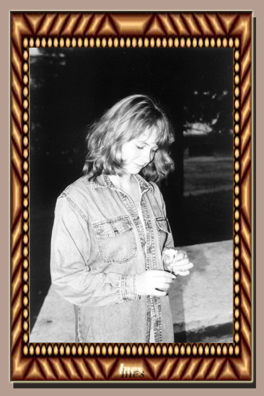 Иннушка очень милая девушка:)